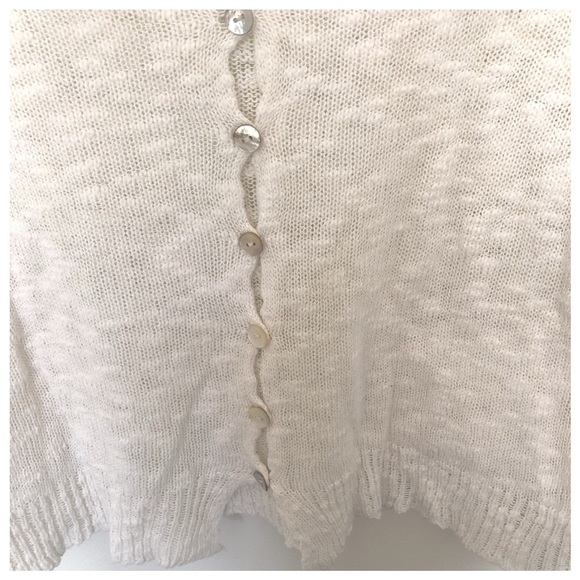 Poof! button back sweater - Picture 4 of 4